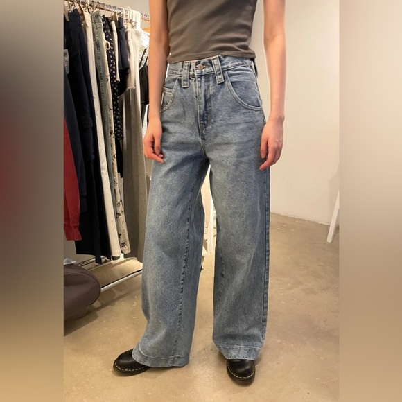 Brandy melville Connie denim jeans - Picture 1 of 5